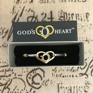 New in box God’s Heart Bracelet Bangle